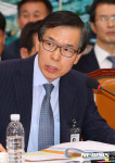 의원 질의에 답변하는 김병수 국토교통과학기술진흥원장