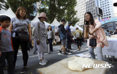 인절미 만들기도 전통적으로