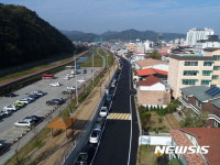 말끔하게 정비된 영동 매천교∼용두교 간 제방도로