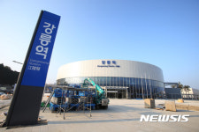 새롭게 지어진 강릉역