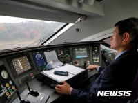 [르포]1시간반이면 서울서 강릉 도착…강원도 첫 KTX 타보니