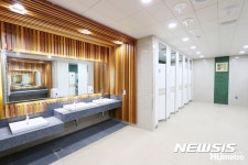 부산도시철도, 제19회 아름다운 화장실 3개 역 동상 수상