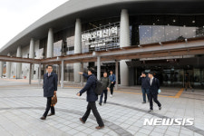 마무리 공사중인 KTX 강경선 진부역