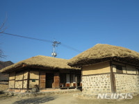 초가 지붕 새 단장한 옥천 정지용 생가 