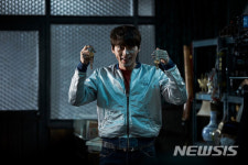 현빈 꾼 주말 흥행 예고…압도적 예매 1위