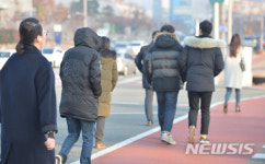 쌀쌀한 대구 아침 출근길