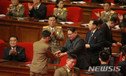 제8차 군수공업대회 폐막식, 화성-15형 시험발사 성공 기여자들 표창