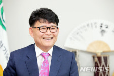 [인터뷰]정동철 탄소기술원장 탄소산업 더 큰 그림 그린다
