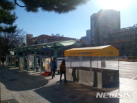 창원시, 시내버스 정류장에 겨울철 바람막이 쉼터 조성