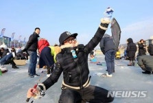 송어야 반갑다...