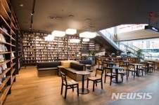 2018 서점의 취향...카페와 문화공간 사이