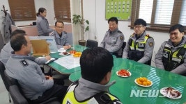 동문지구대 찾은 장종근 상주경찰서장