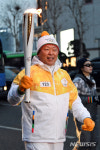 올림픽 성화봉송하는 신동빈 회장
