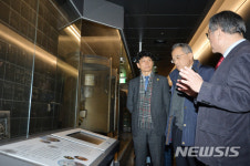 대구중앙로역  기억공간 찾은 김창준 위원장