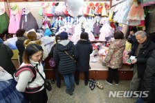 설 대목 맞은 아동 한복점