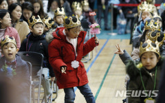 우리 빨리 2학년 되자