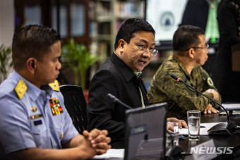 필리핀, 比보급선에 中 물대포 발사관련 中대사 초치 강력 항의