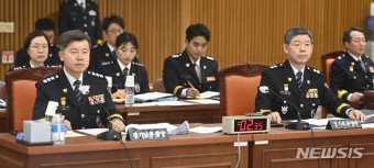 질의에 답변하는 홍기현 경기남부경찰청장