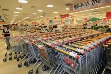 마트 식료품 600만원 훔친 모녀...범행 수법이