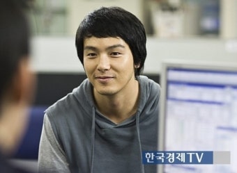 박용하 매니저, 불구속 기소돼도 정상 활동? '빈축'