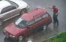 세차는? 비올때 하는거야 역시 비올때 세차가 제맛