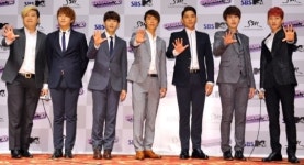 [블루포커스] 슈퍼주니어, 웃음 폭탄 10분(슈퍼쇼4 3D상영회)