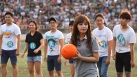 [포토] '런닝맨' 아이돌의 제왕, 에이핑크 정은지 불꽃 슛?