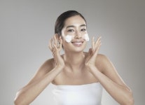 여드름 피부과 및 쇼핑몰 해외 약국 화장품브랜드 boom! 전문적인 여드름케어 제품은?