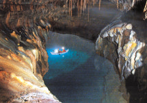 [제주] 용천동굴서 대형호수 발견 ‘천년의 호수’