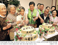 중국 동포들 위한 비빔밥 효도 잔치… 임영길씨 150인분 마련