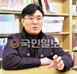 국내 첫 다문화어린이도서관 ‘모두’ 대표 문종석씨 “피부색 다름은 틀림이 아니죠”