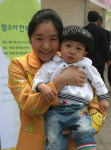 [한의사 엄마·아빠의 육아일기] ① 형이 옮긴 감기에 동생이 입원했어요