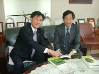 [인터뷰] “병(病) 알아야 산다고? 알려면 먼저 읽어라”