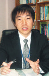 새내기사회복지상 수상 분당 청솔종합사회복지관 이기일씨, 기초생활수급자 위한 푸드뱅크 모범적 운영
