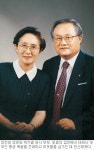 [역경의 열매] 정진원 (15·끝) 백두산 나무 십자가를 약국에 걸어놓은 까닭은?