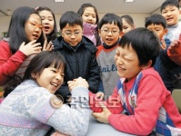 “친구야 힘 세졌네”… 초등학교 개교