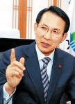 [신년 초대석-이완섭 서산시장] “당진고속도 대산 연장·테마파크 조성 매진”