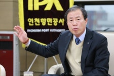 김춘선 인천항만공사 사장 오는 9월 인천항 크루즈부두 임시개장