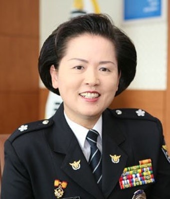 첫 여성치안감 이금형 부산경찰청장 금품수수 의혹