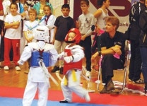 “∼얍” 태권 선교사 기합소리… 동구권 복음의 문 연다