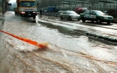 신대방삼거리역서 물이 콸콸…상수도관 파열