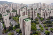 연초부터 전셋값 이상 급등…학군 수요·재건축 이주 겹쳐