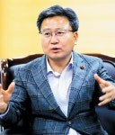 채인석 경기 화성시장 “학교를 마을 사랑방이자 평생학습 중심으로”