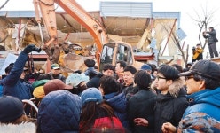 구룡마을 자치회관 철거 잠정중단