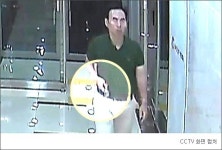 ‘음란행위’ 김수창, 변호사 신청 철회 ‘당분간만!’… 페북지기 초이스