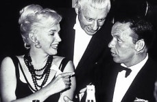 “전설적인 가수이자 배우인 프랭크 시나트라  메릴린 먼로와 결혼하려고 했었다”