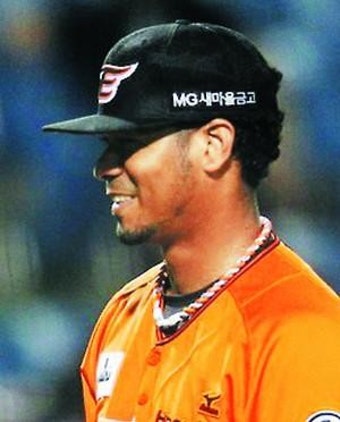 한화 ‘괴물 투수’ 로저스 품었다… 외국인 역대 최고액 190만 달러