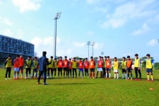 골든에이지 훈련현장 가보니… ‘꽃보다 축구’  제2 박지성 34명이 큰다