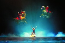 ‘태양의 서커스’ 3D 영화로 본다