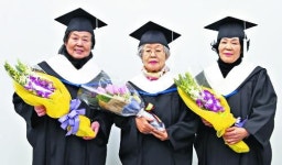 남서울大 할머니 3인방  나란히 석사학위 취득